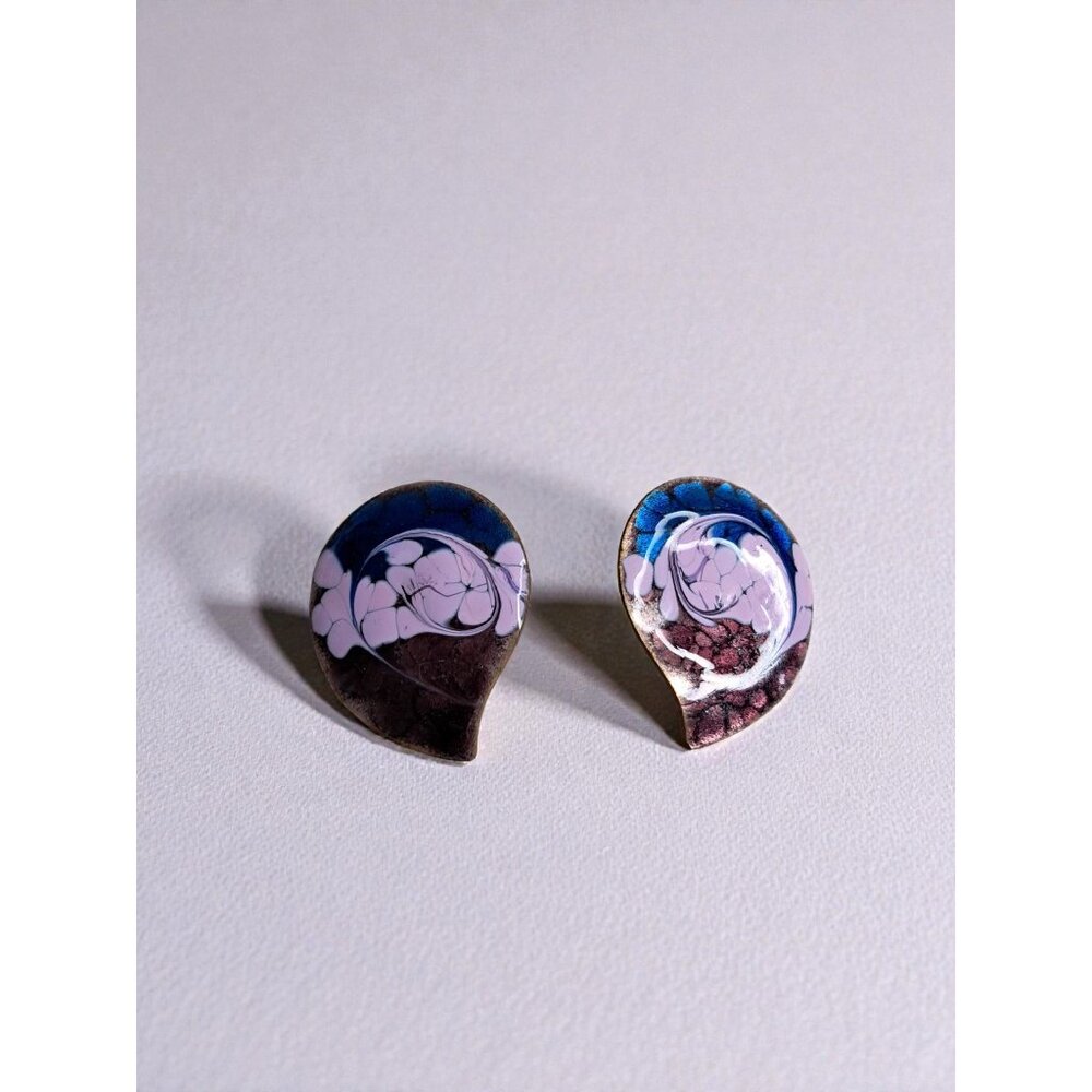Vintage 1950s-1970s Enamel Copper Earrings, Purple and Blue Abstract Design - Picture 2 of 6
